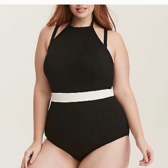 Torrid Halter Black & White One Piece size 2x size 18/20 - Picture 1 of 3